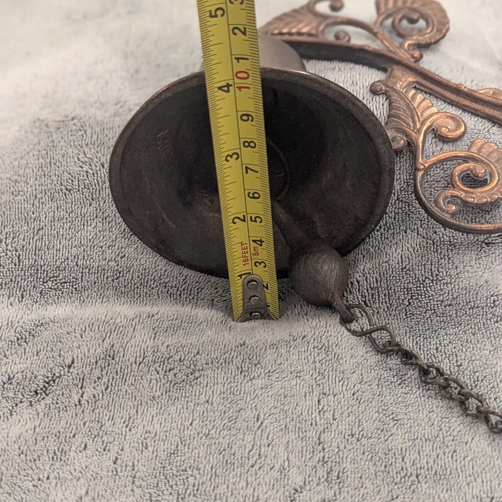 Antique Copper Wall-Mounted Dinner Bell – Ornate Scrollwork Farmhouse Décor - Picture 6 of 7